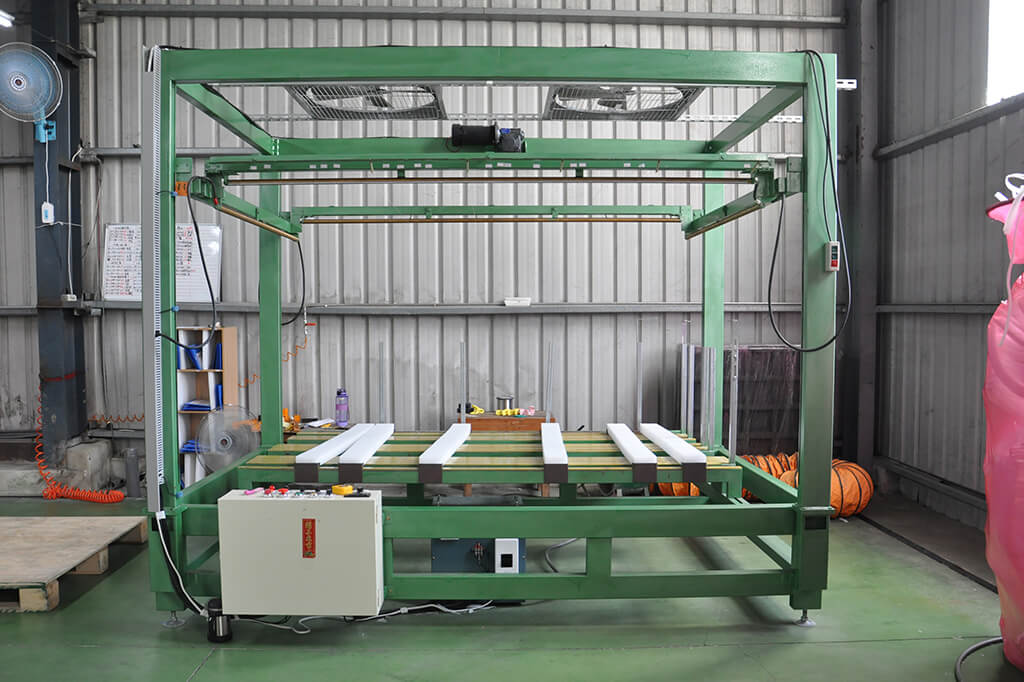 EPS Cut Machine - Cross Sheet Cutter